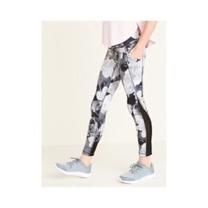 Old Navy Floral Leggings